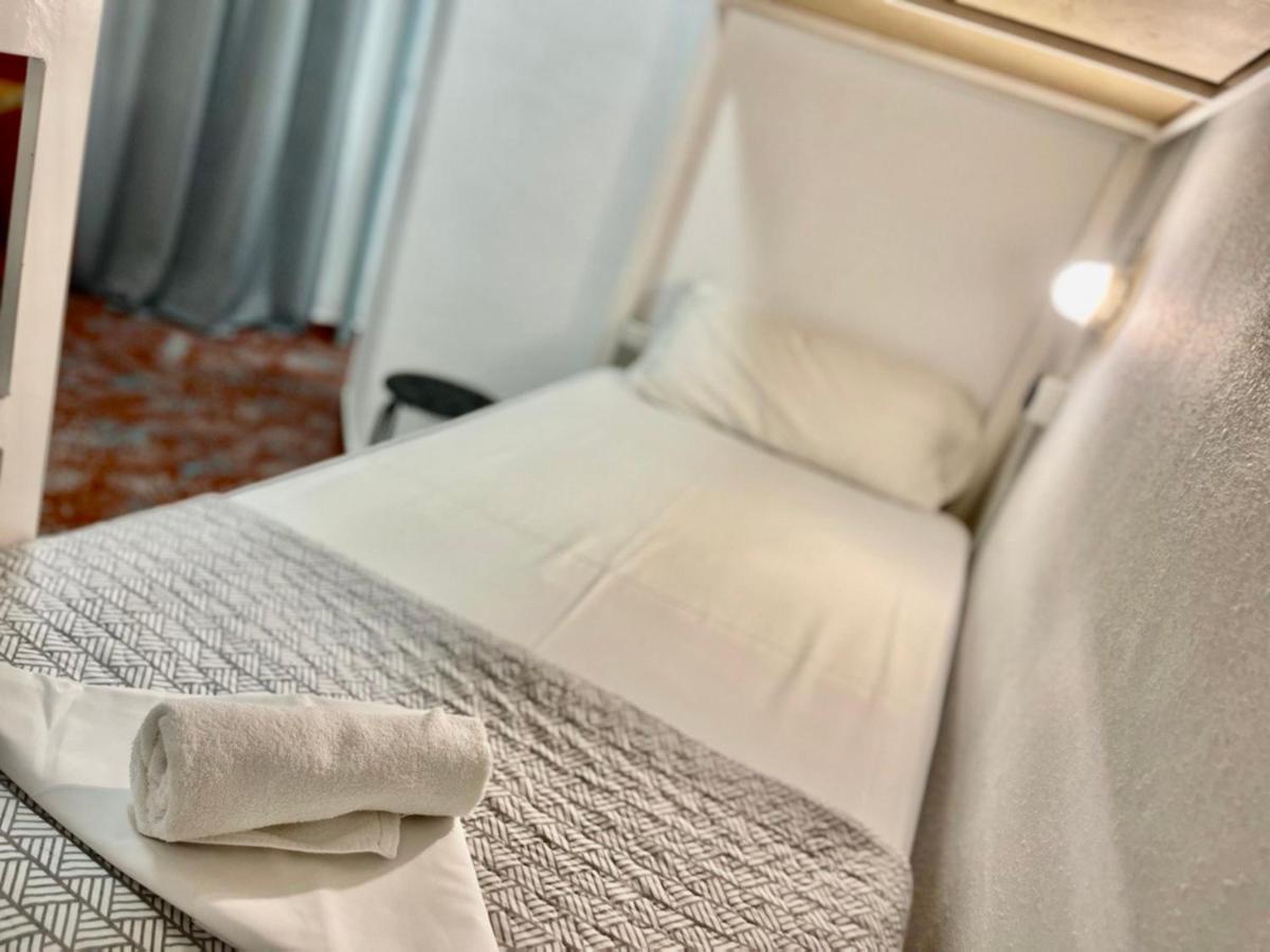 Loft Apart&Hostal リョレート・デ・マル エクステリア 写真